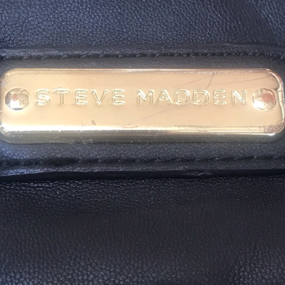 Steve Madden Black Expandable Purse - Picture 16 of 16